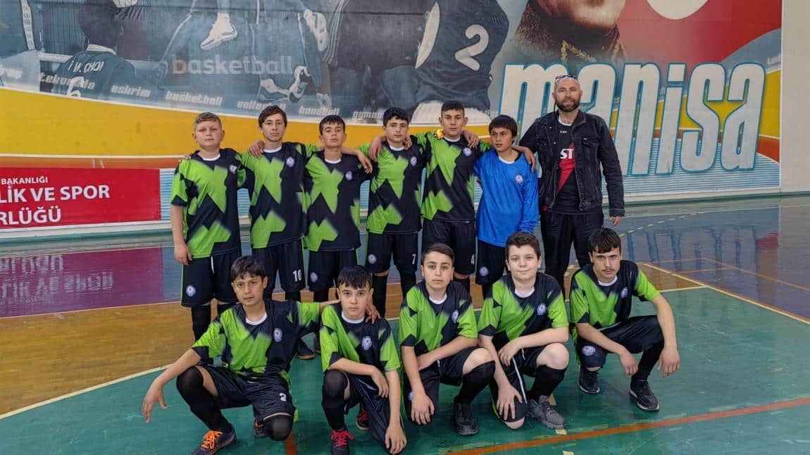 Soma Futsal İlçe Birincisi Öğrencilerimiz
